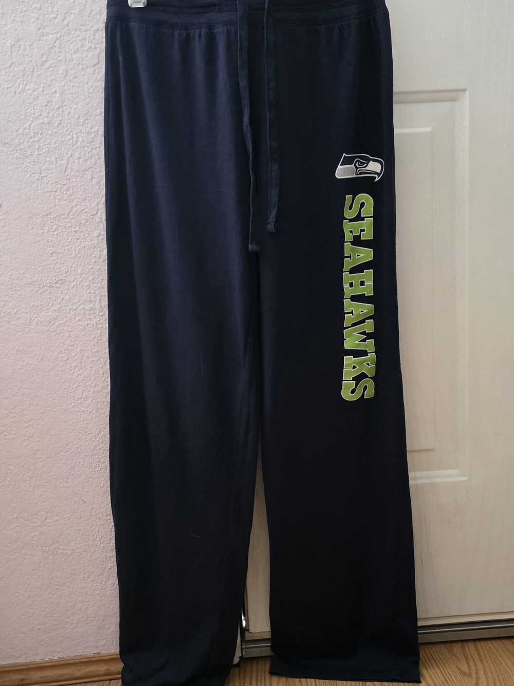 NWOT- NFL Seattle Seahawks Sm Black Jeggings w/ Neon Green Side 'Seahawks' Print - Picture 6 of 7
